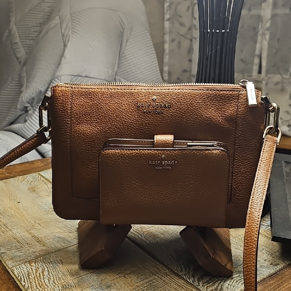 Kate Spade Chestnut Leather Womens Crossbody Purse And Matching Wallet 10 X 6.5
